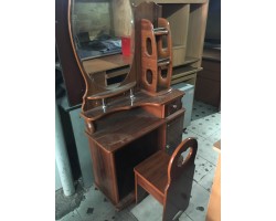 Bàn trang điểm MDF